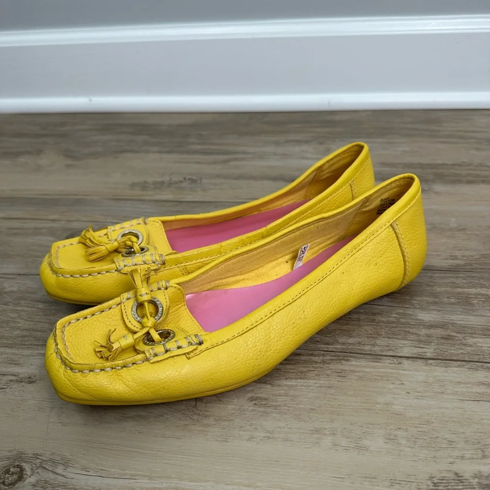 Isaac Mizrahi Gail Yellow Leather Loafers Shoes Size 9